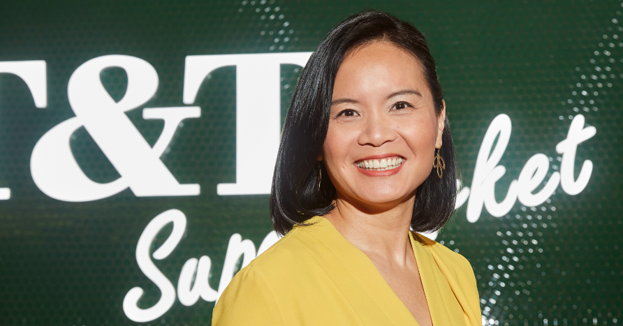 Tina Lee Homepage Thumbnail