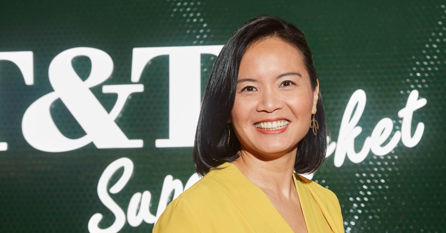 Tina Lee Banner
